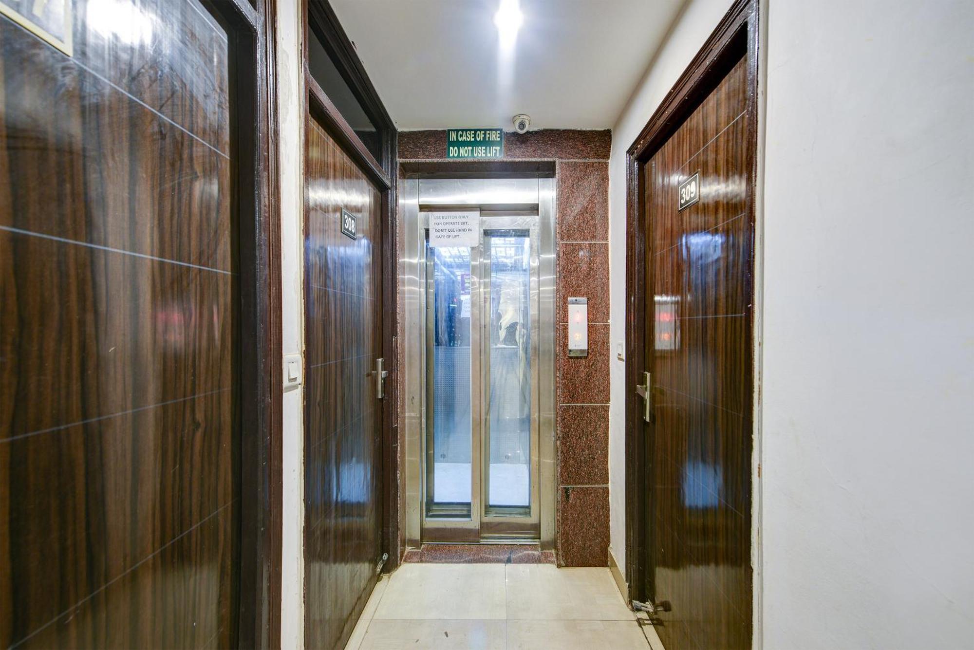 Hotel Kelvish Free Airport Pickup New Delhi Exteriör bild