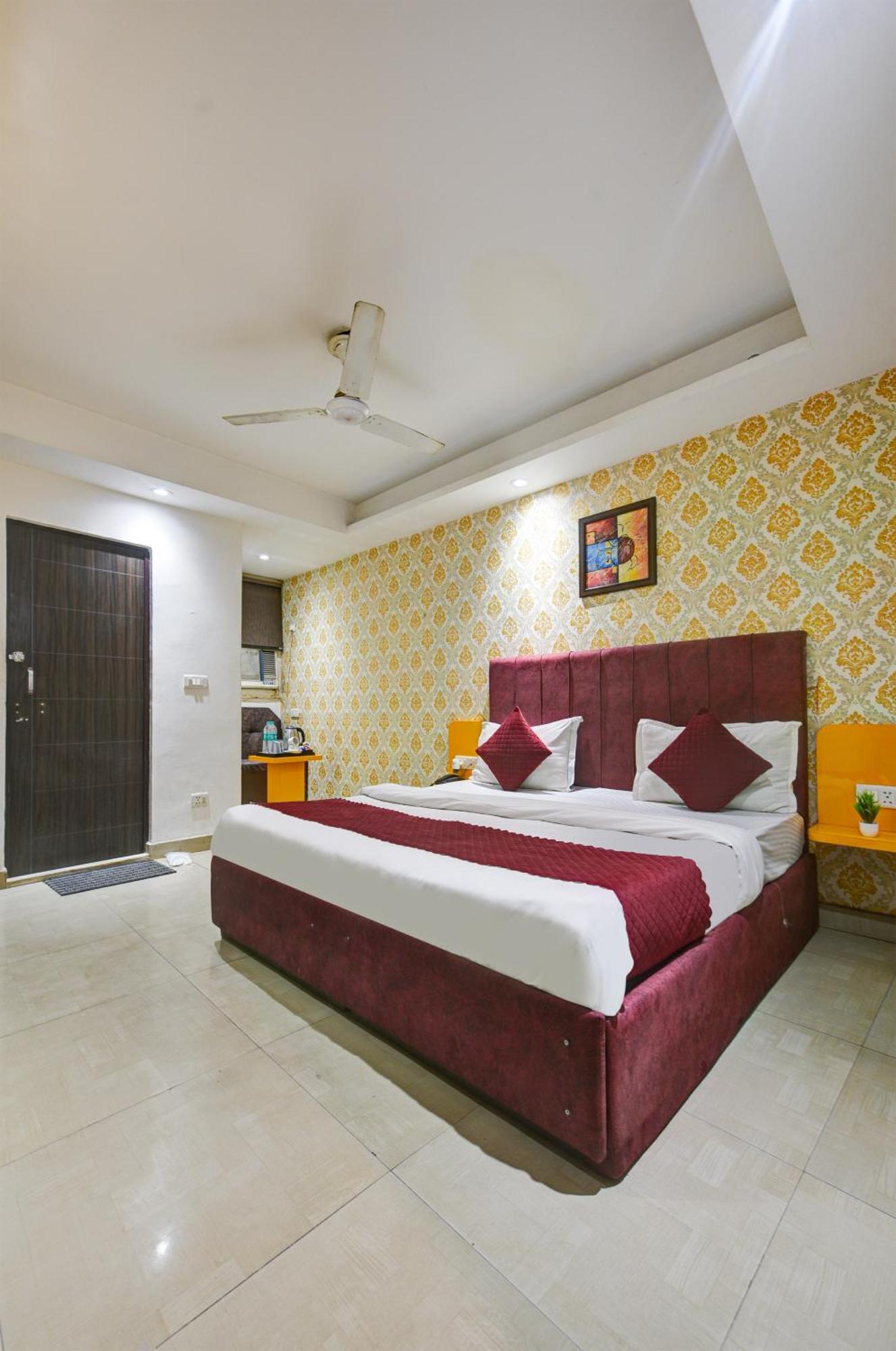 Hotel Kelvish Free Airport Pickup New Delhi Exteriör bild