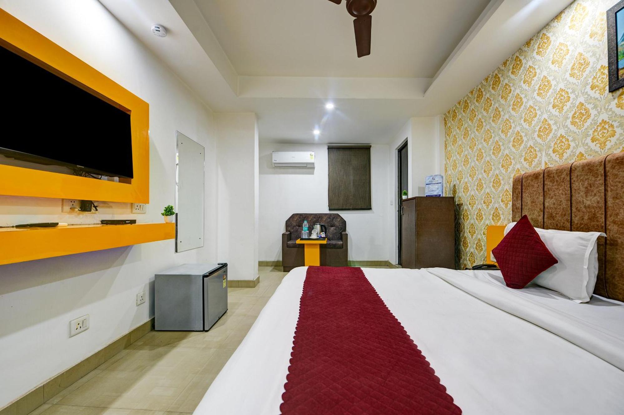 Hotel Kelvish Free Airport Pickup New Delhi Exteriör bild