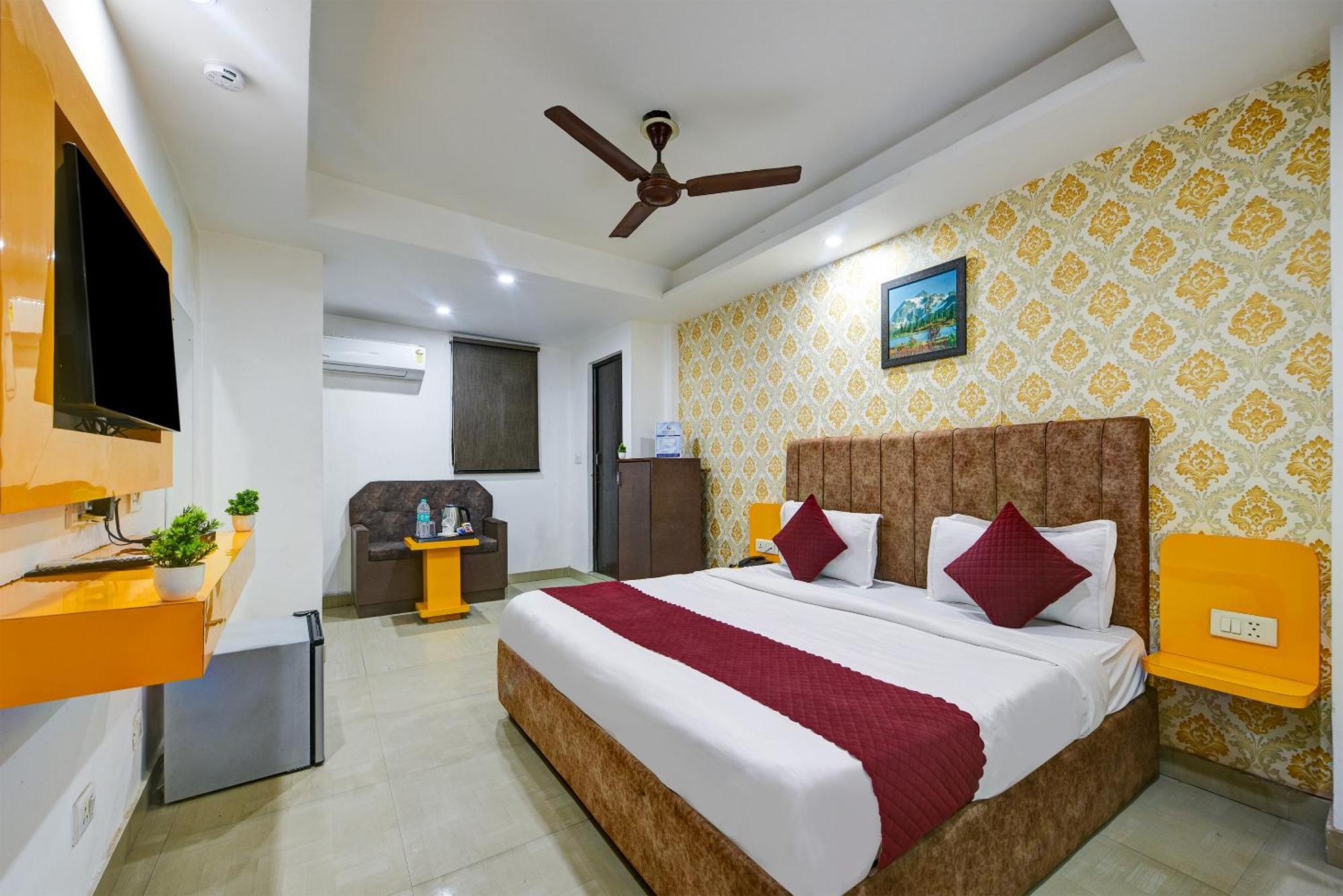 Hotel Kelvish Free Airport Pickup New Delhi Exteriör bild